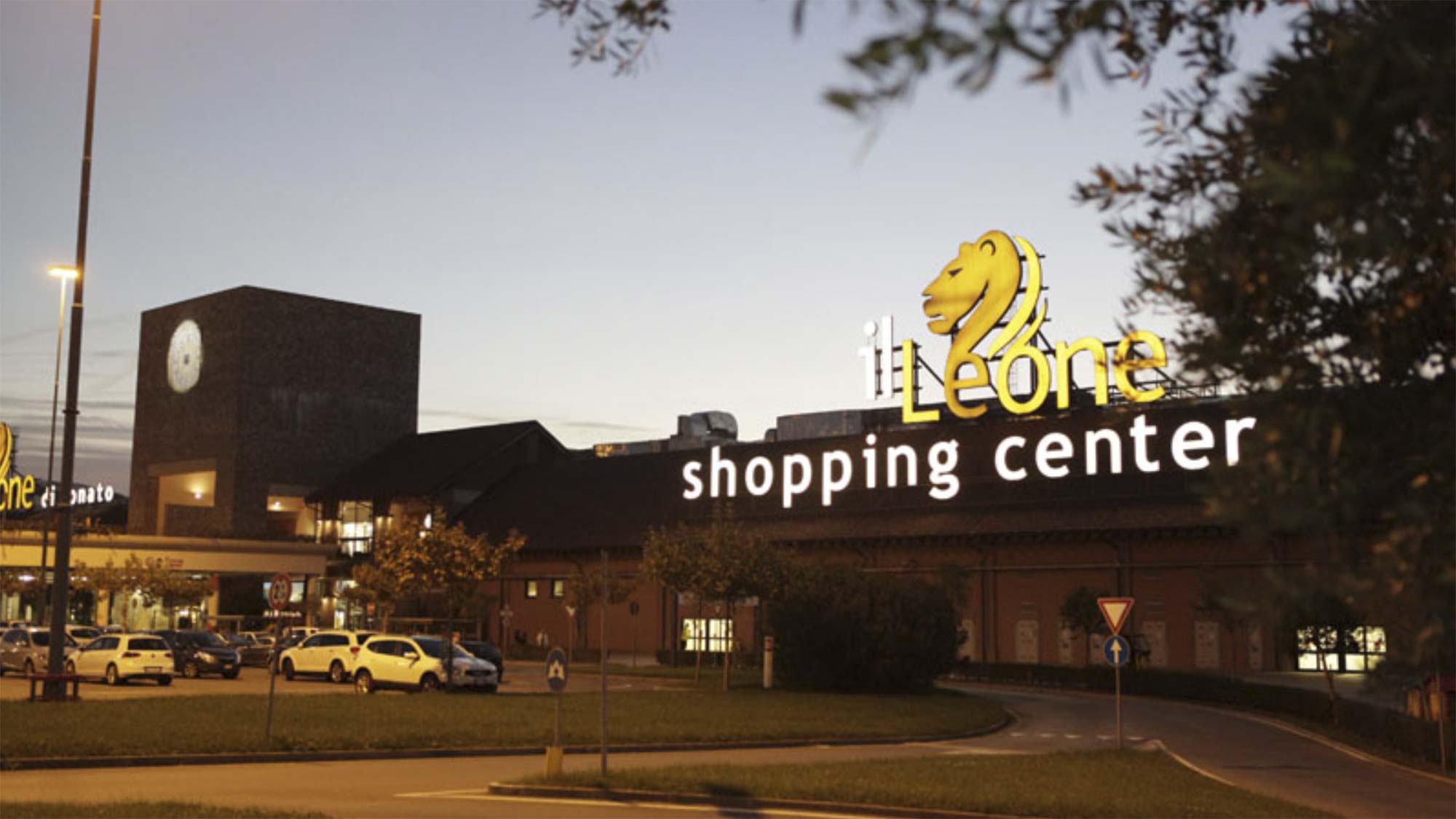 Il Leone Shopping Center Il Leone Shopping CenterIl Leone Shopping Center